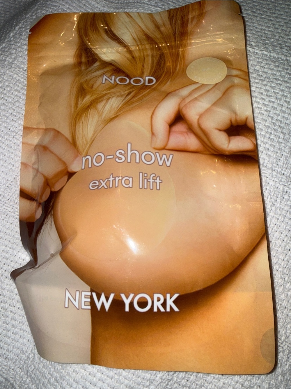 New York No-Show Extra Lift Adhesive Bra - Nude